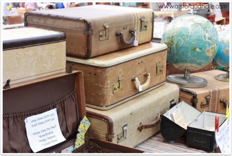 gold rush bags and globe