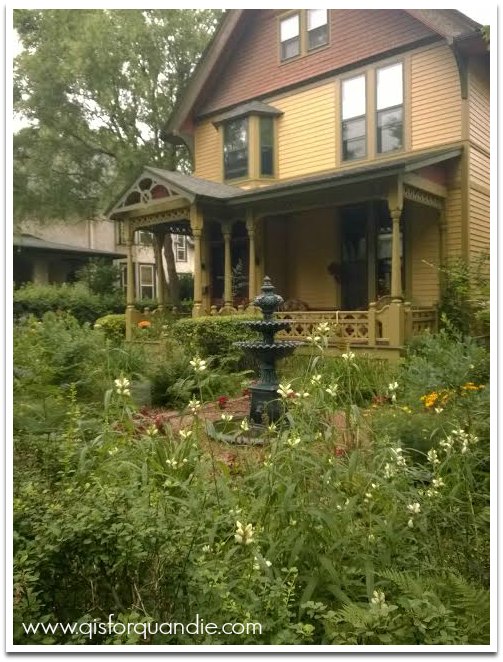 saturday summit ave with fountain