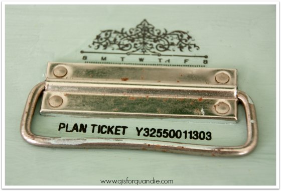 painted duck egg box top