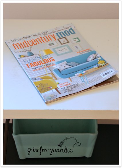 hair pin table magazine