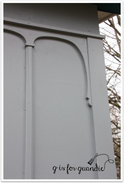 farmhouse siding detail