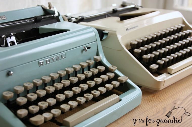 vintage-typewriters