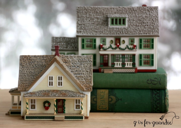 thrifty-christmas-houses